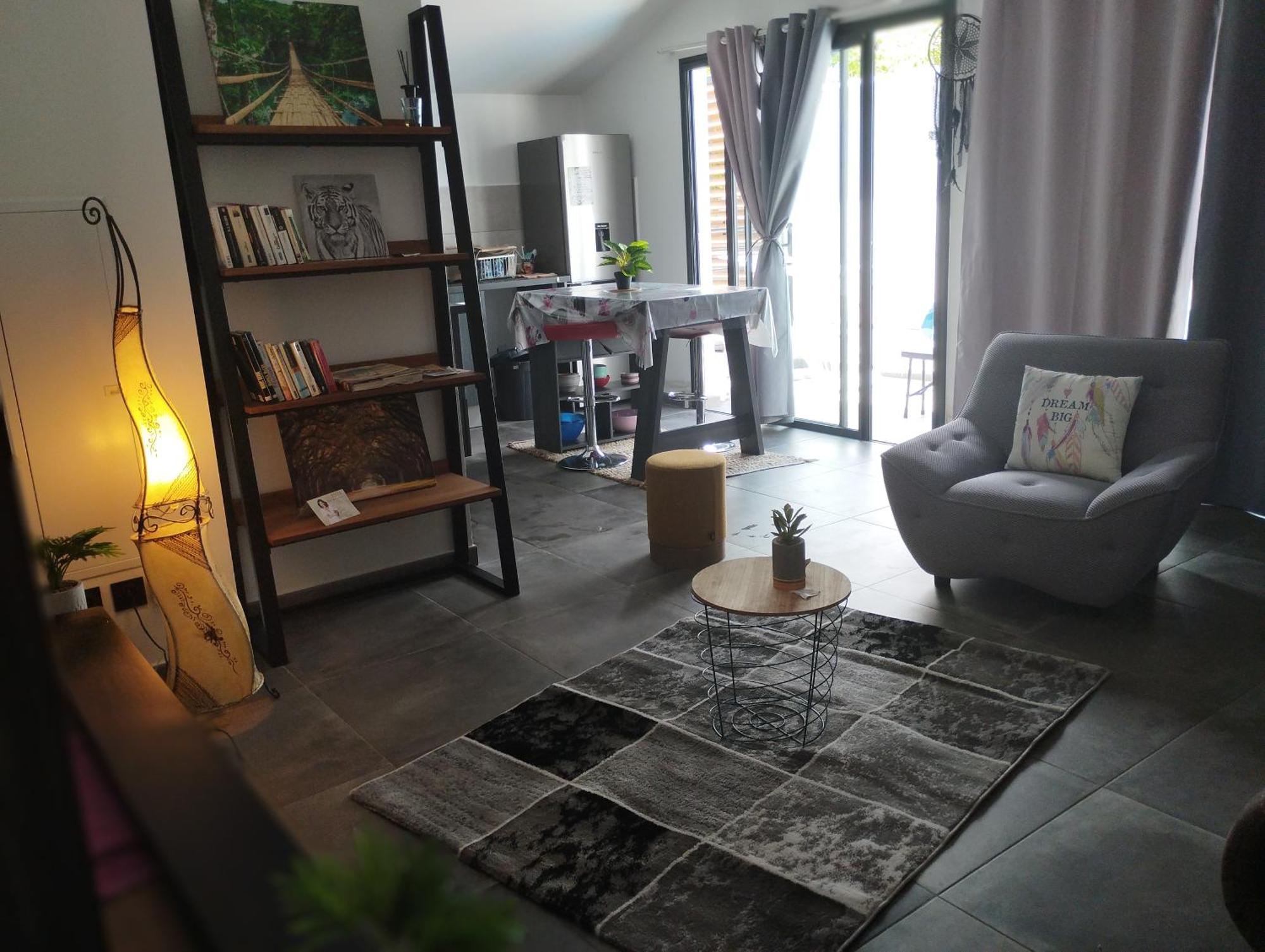 Appartement Cosy à 3 minutes de la plage SAINT-LEU-REUNION Esterno foto